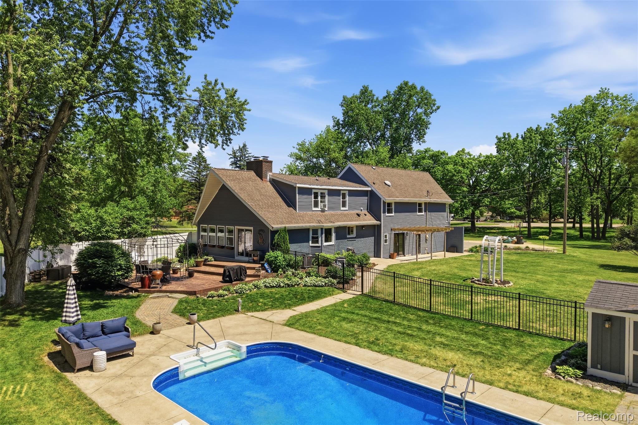 5080 Pleasant Valley Road