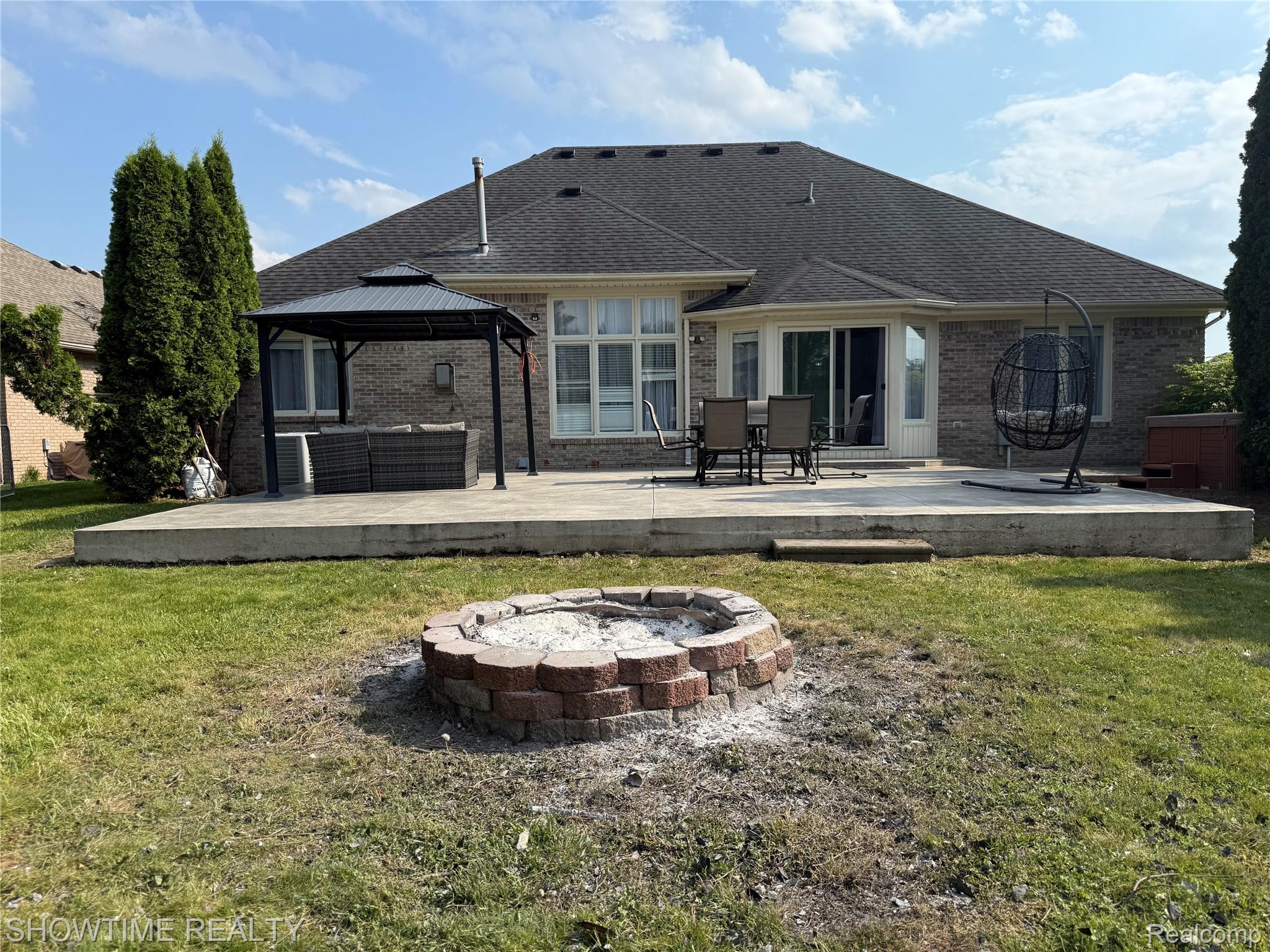 21523 Mackenzie Drive