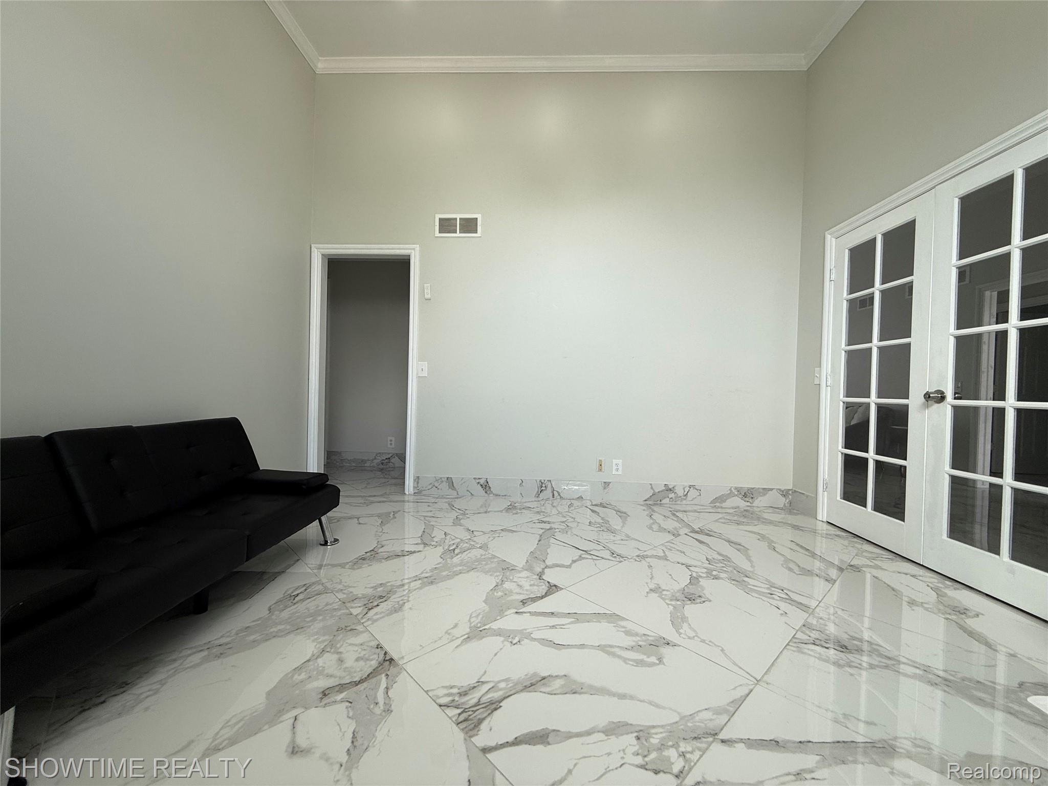 21523 Mackenzie Drive