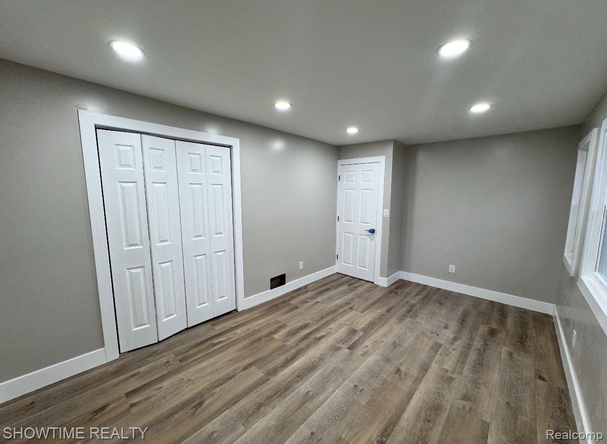 33111 ALBERTA