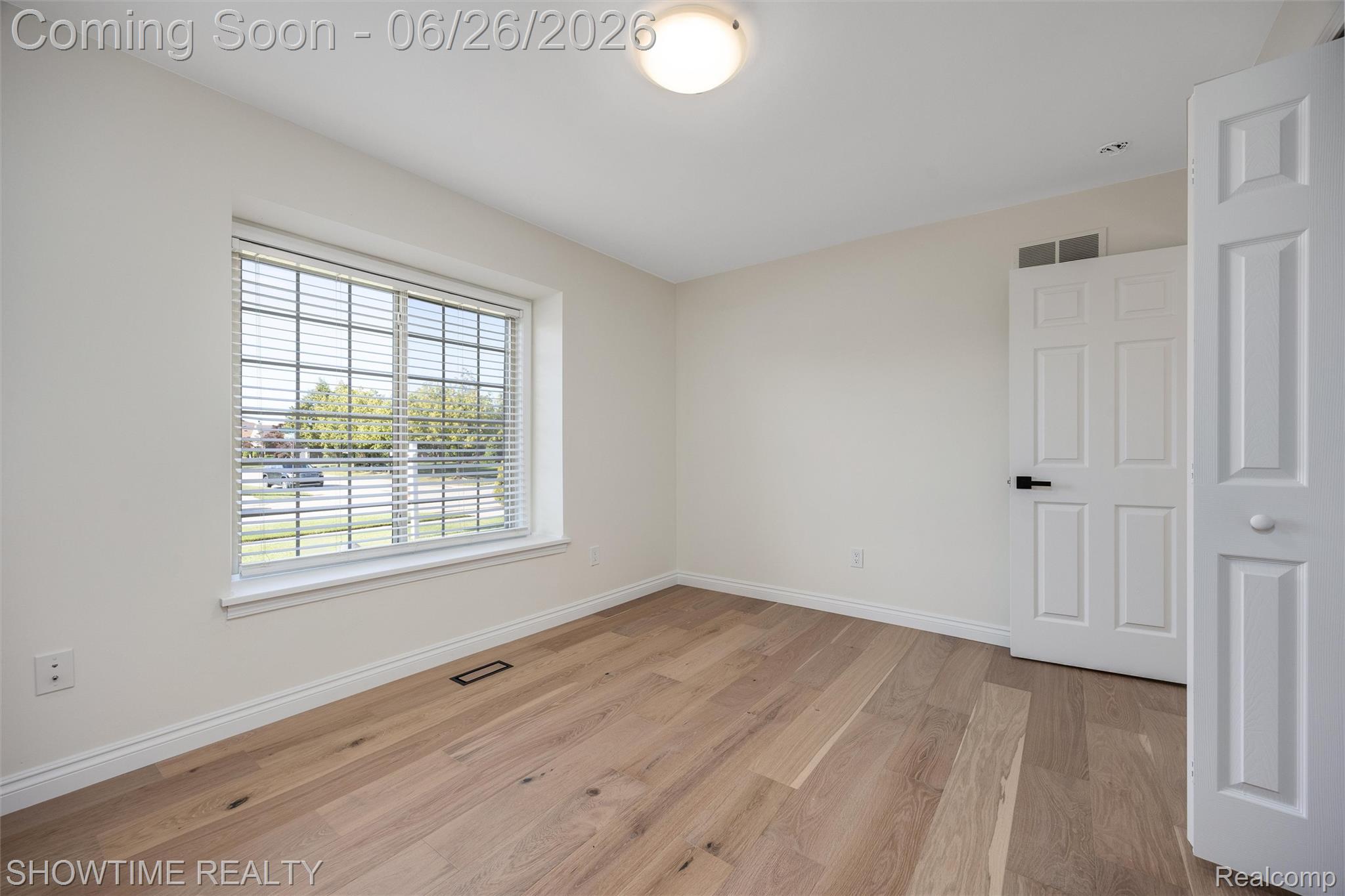 15854 Candle Drive