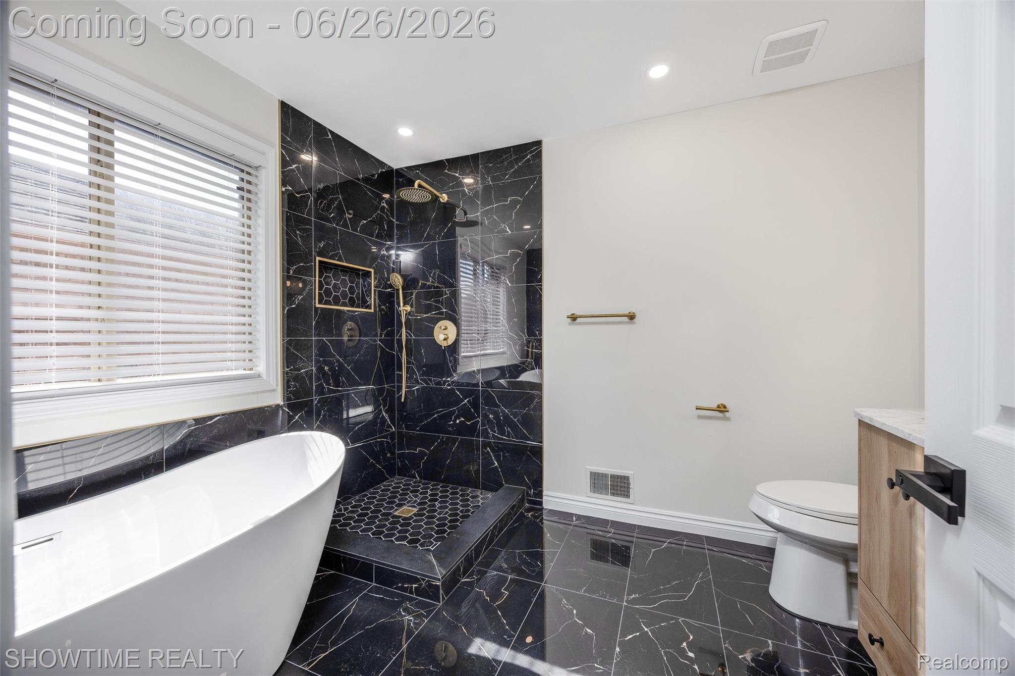 15854 Candle Drive