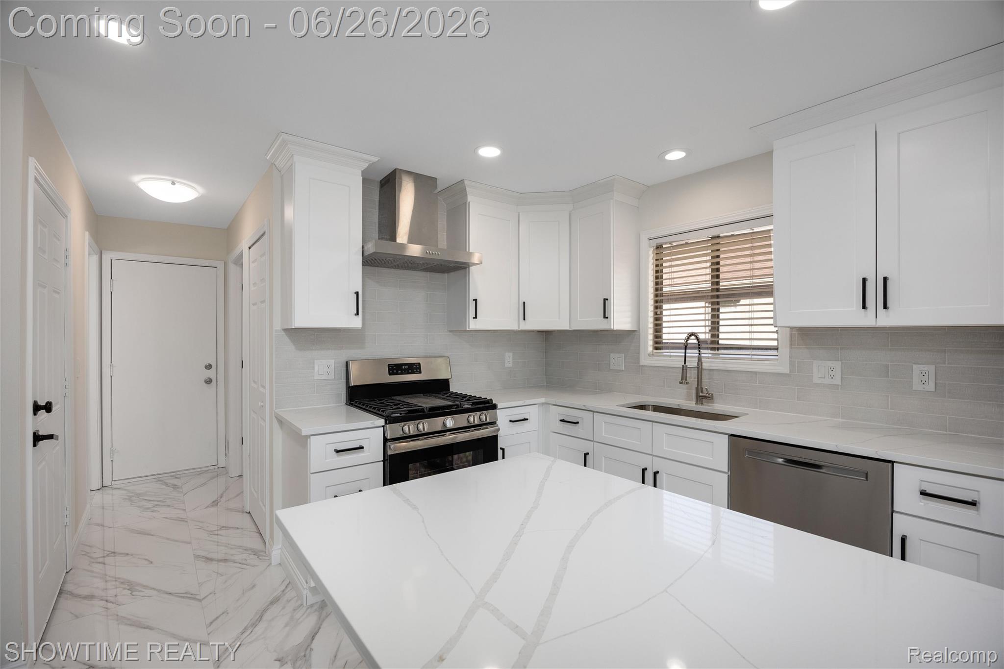 15854 Candle Drive