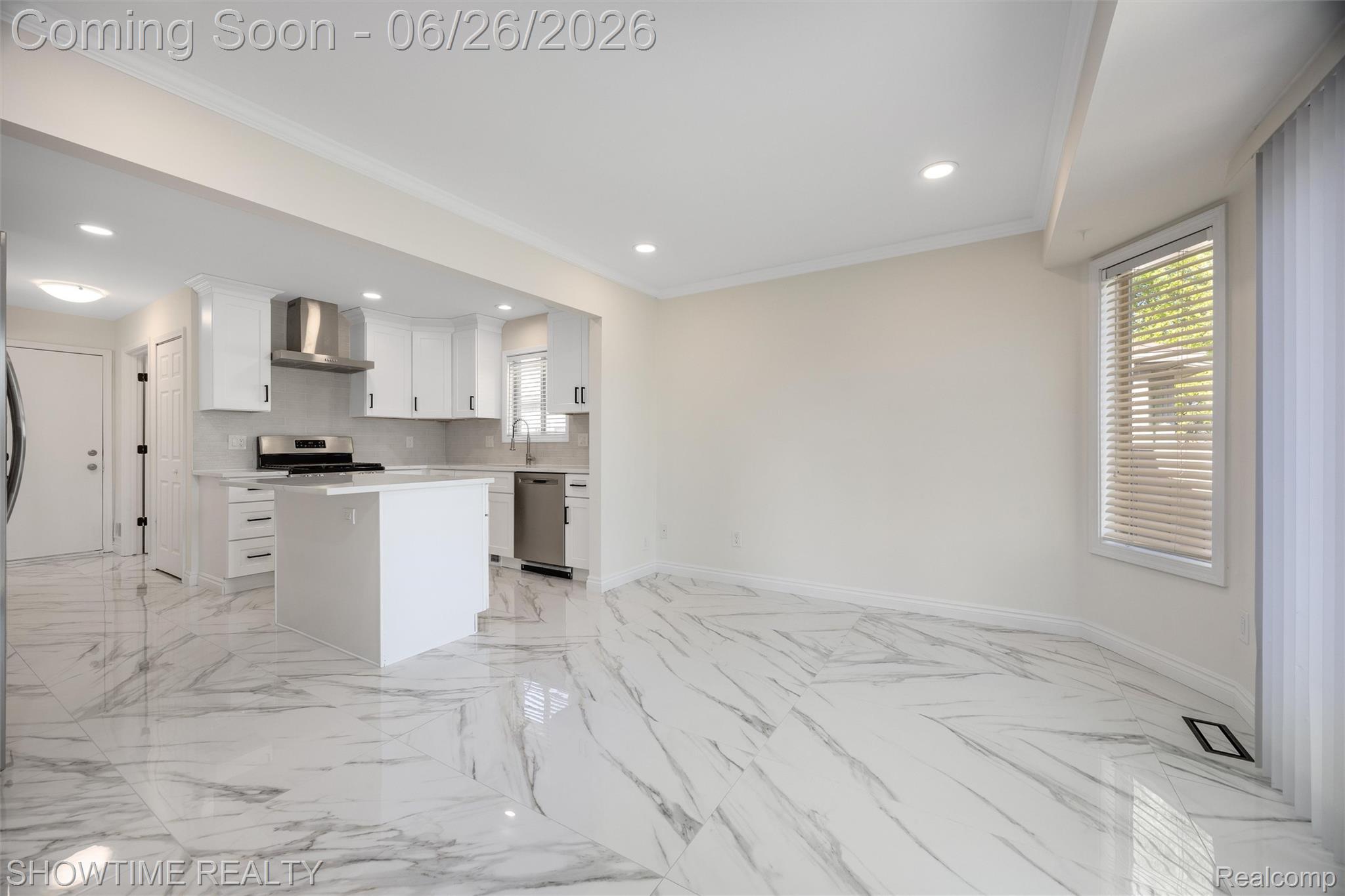 15854 Candle Drive