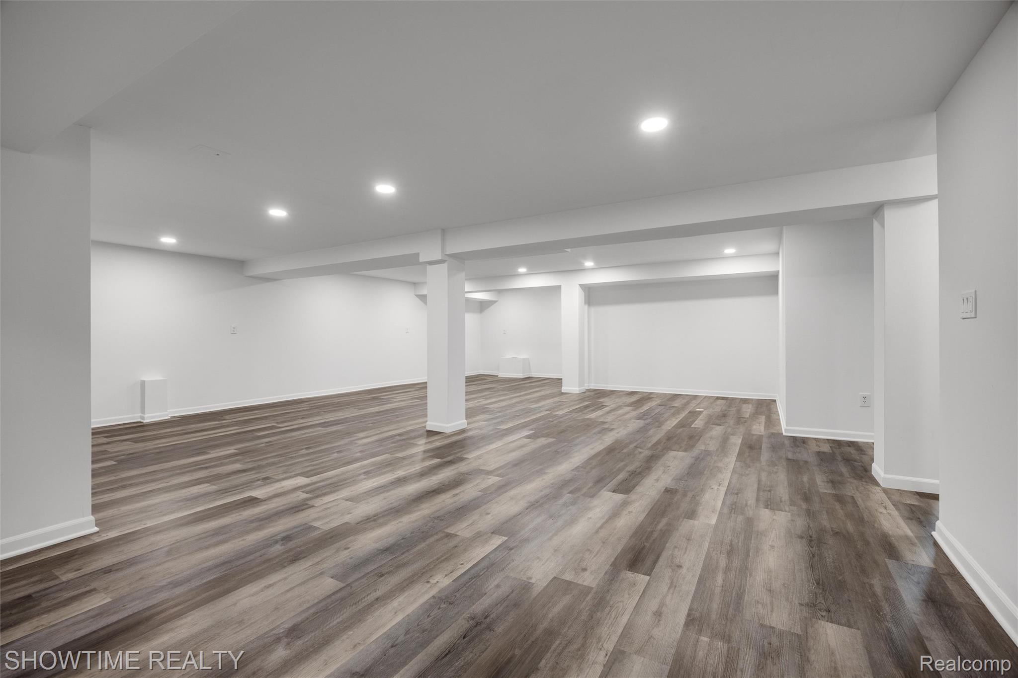 15854 Candle Drive