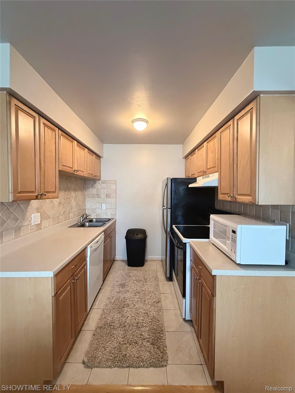 29117 Hayes Road Unit: 3