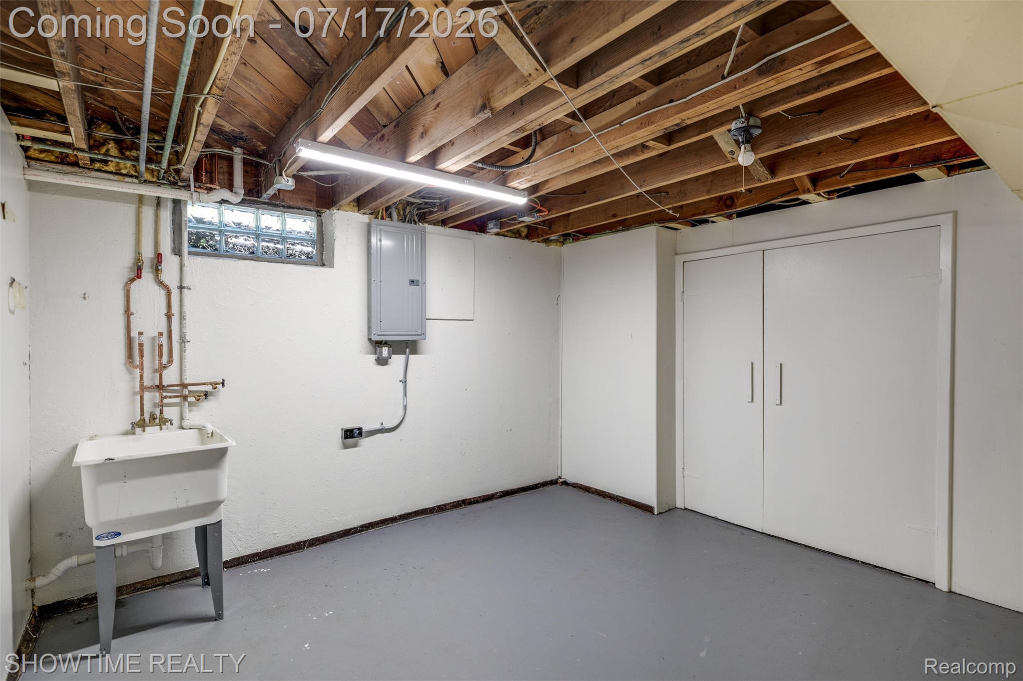 3708 Baybrook Drive