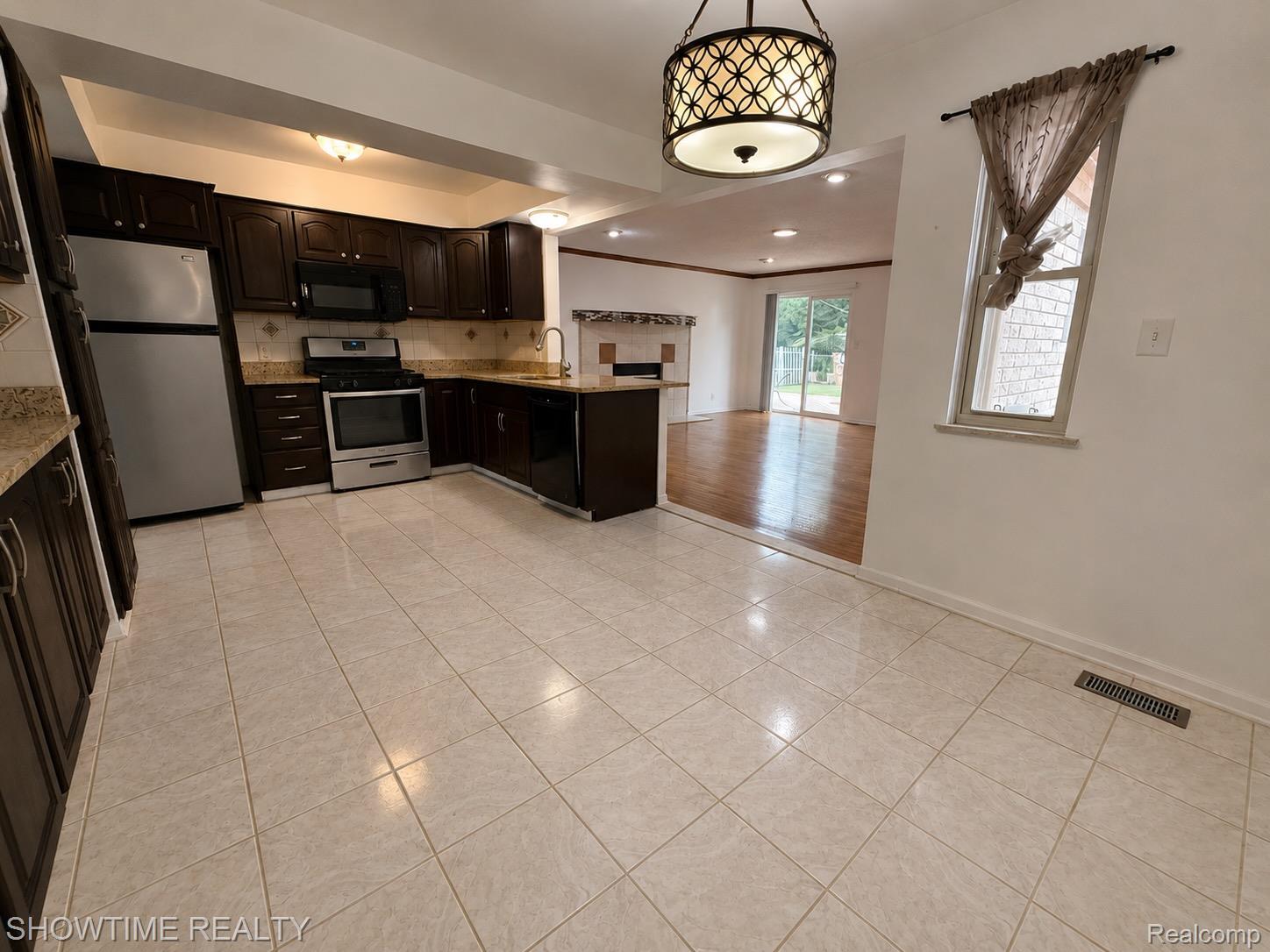 40335 Harmon Drive