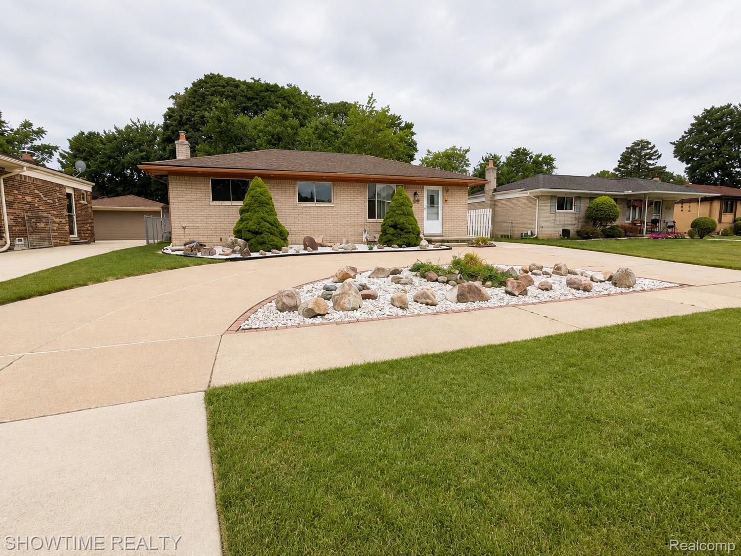 40335 Harmon Drive