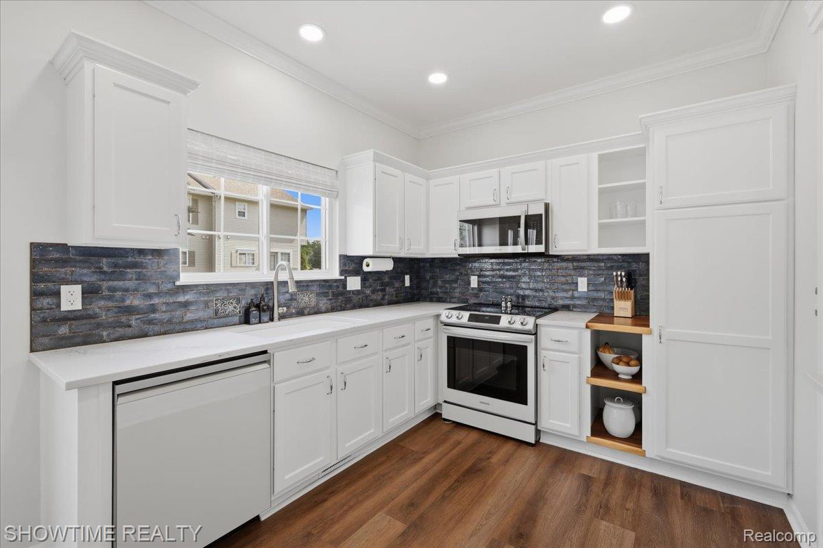 826 Eagle Drive