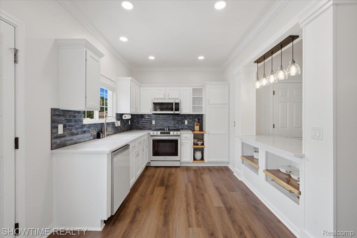 826 Eagle Drive