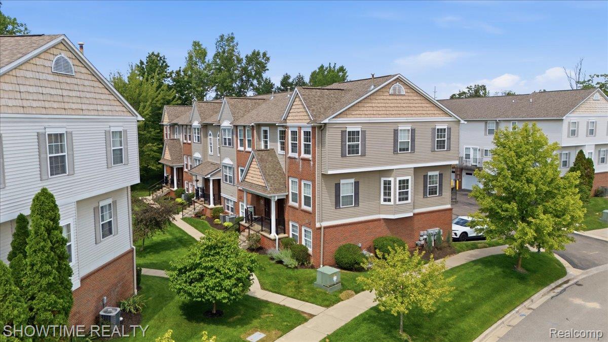 826 Eagle Drive