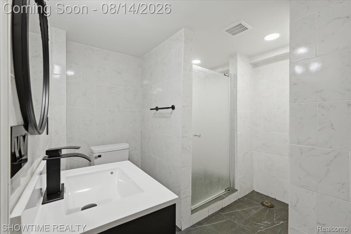 4922 Sanford Drive