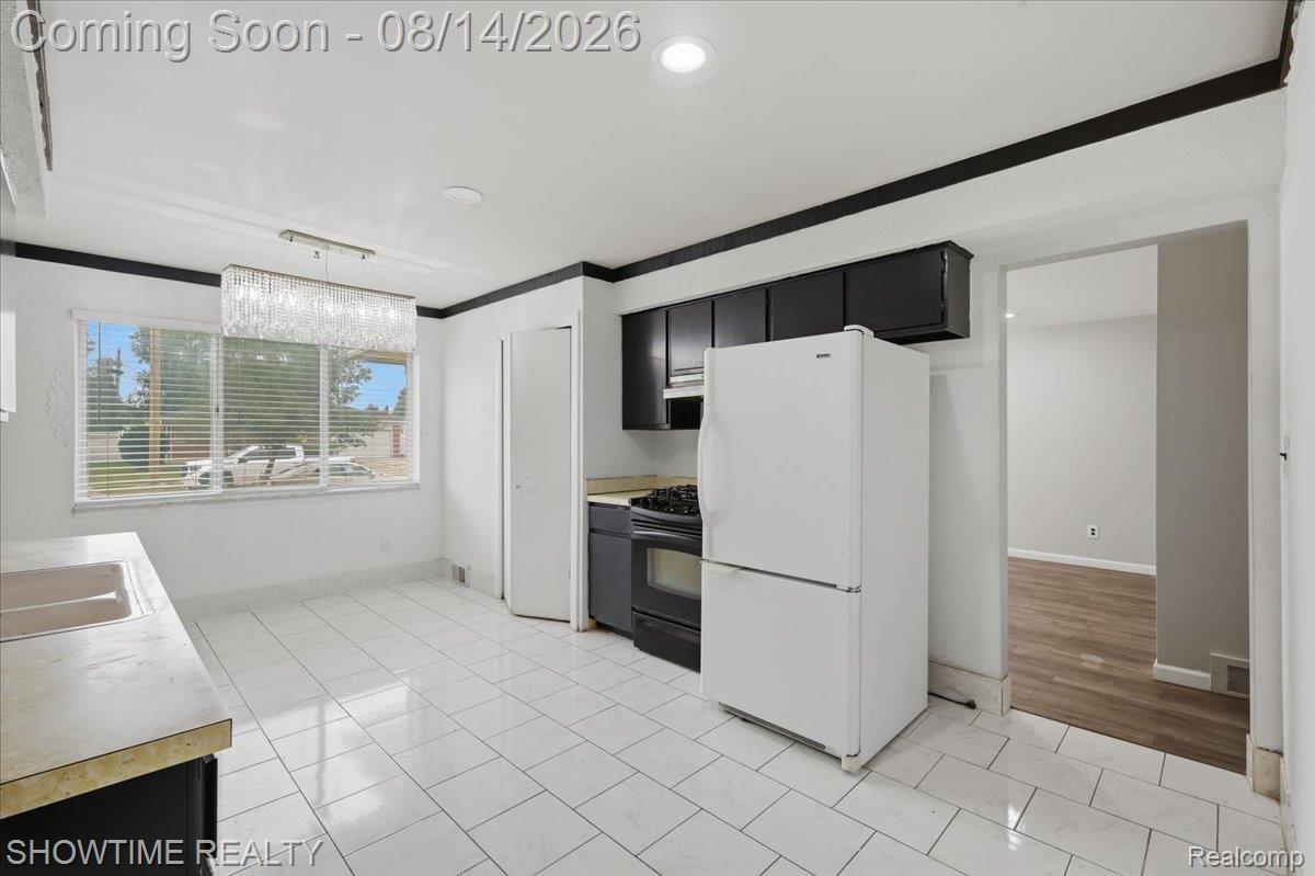 4922 Sanford Drive