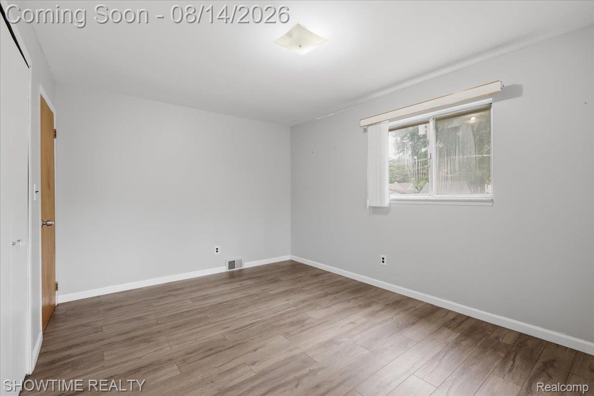 4922 Sanford Drive