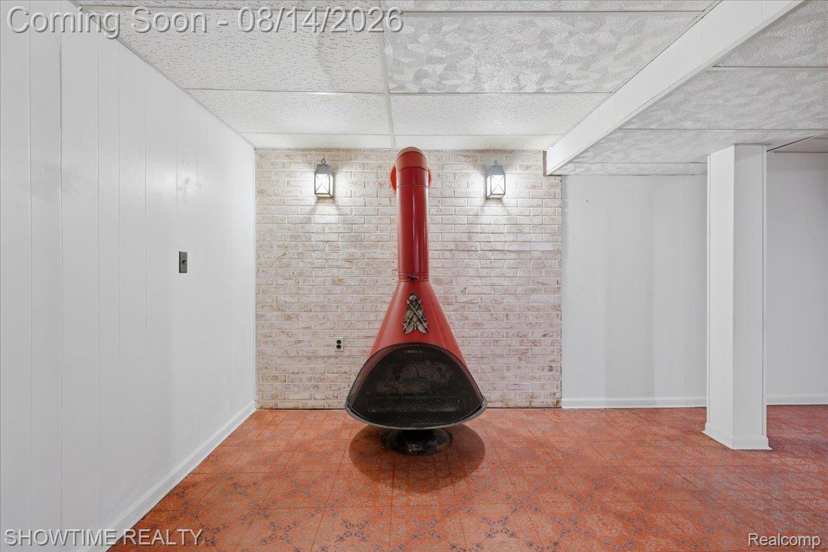 4922 Sanford Drive