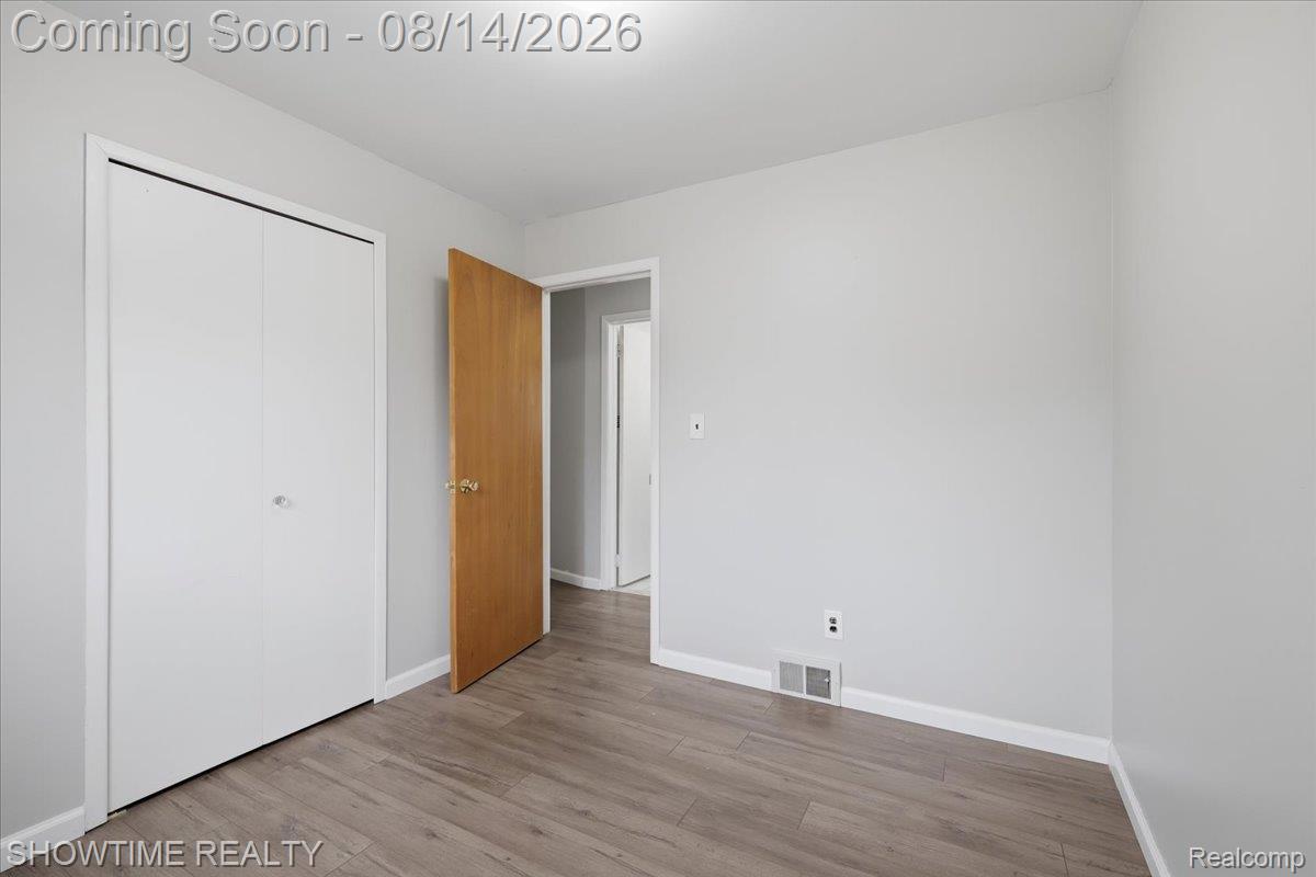 4922 Sanford Drive