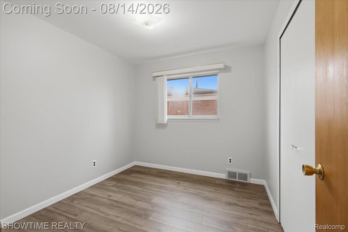 4922 Sanford Drive