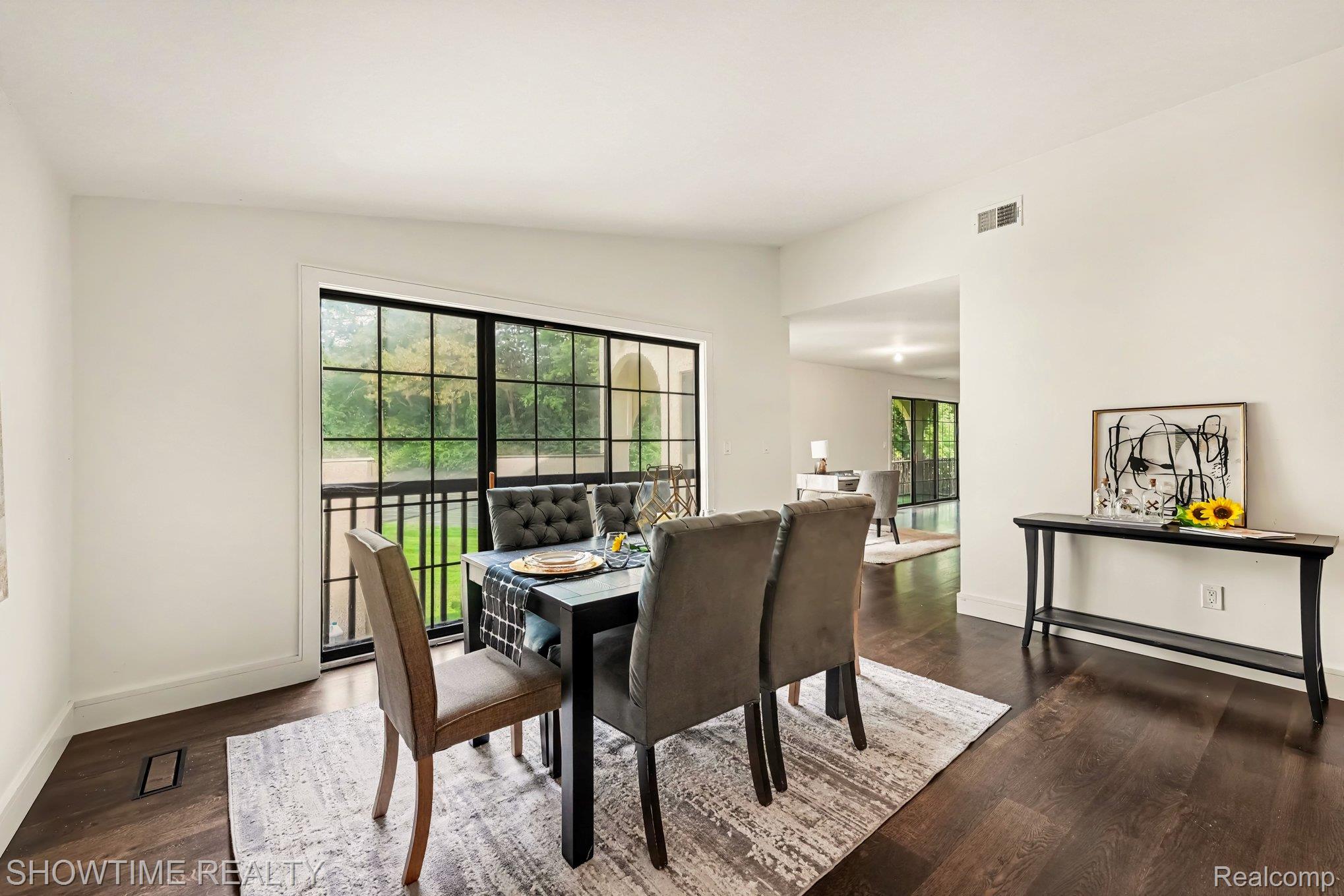 42160 Woodward Avenue Unit: 39
