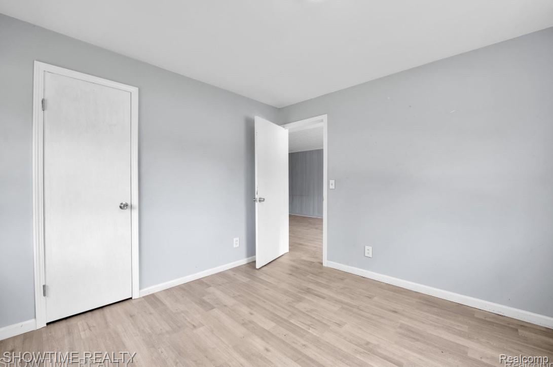 654 N BLACKS CORNERS Road