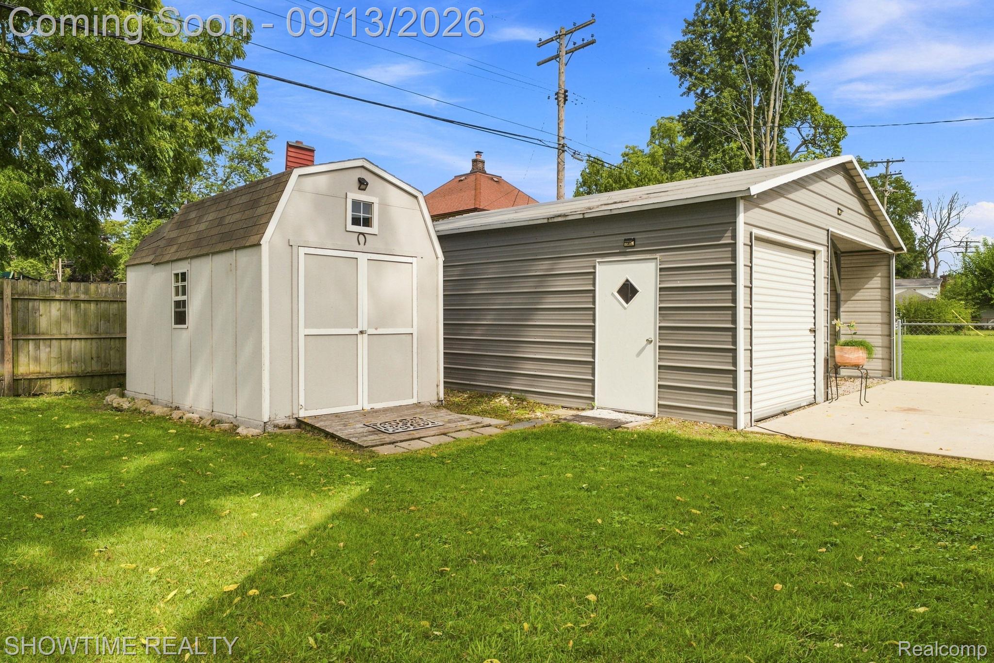1513 Saint Clair Boulevard