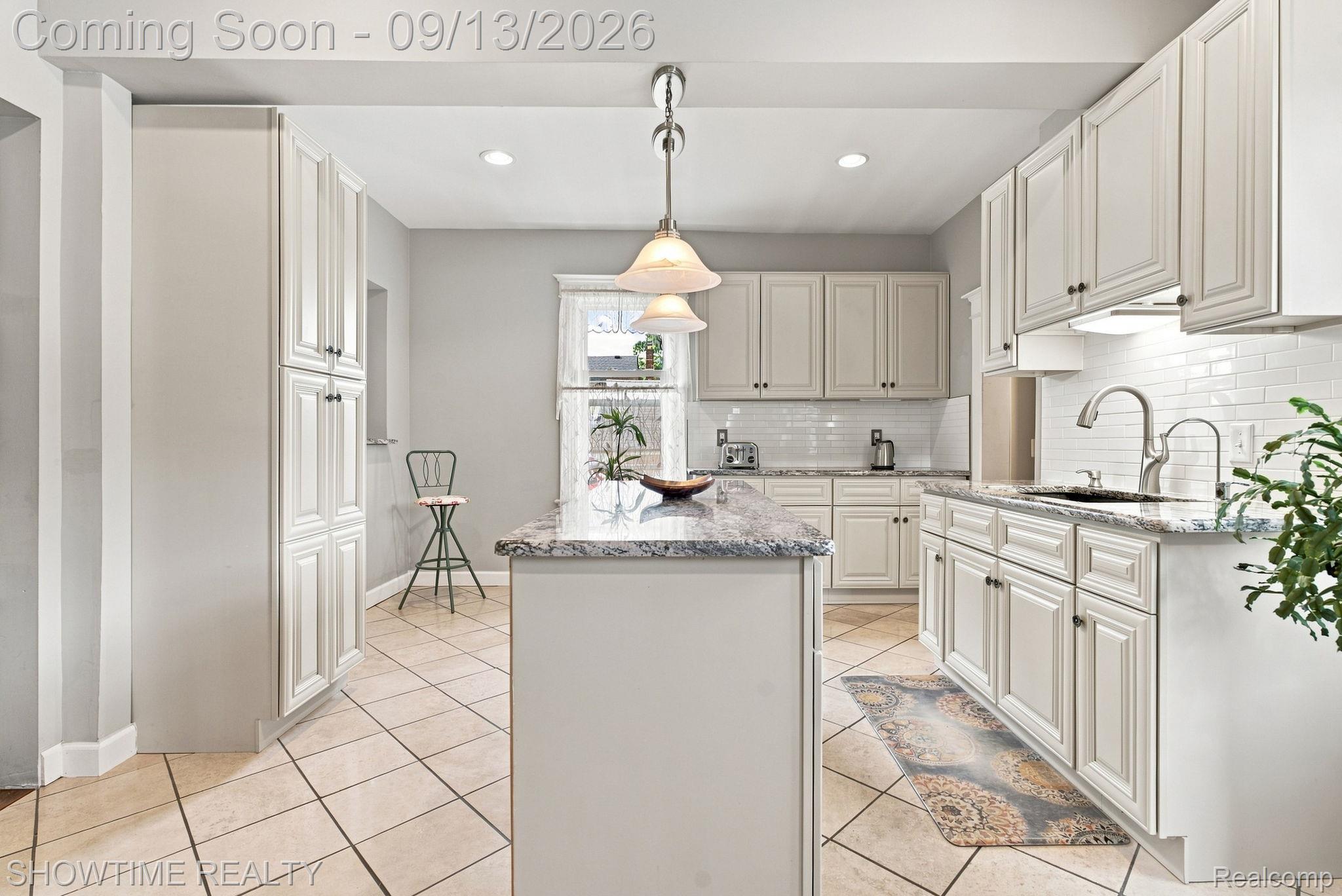1513 Saint Clair Boulevard