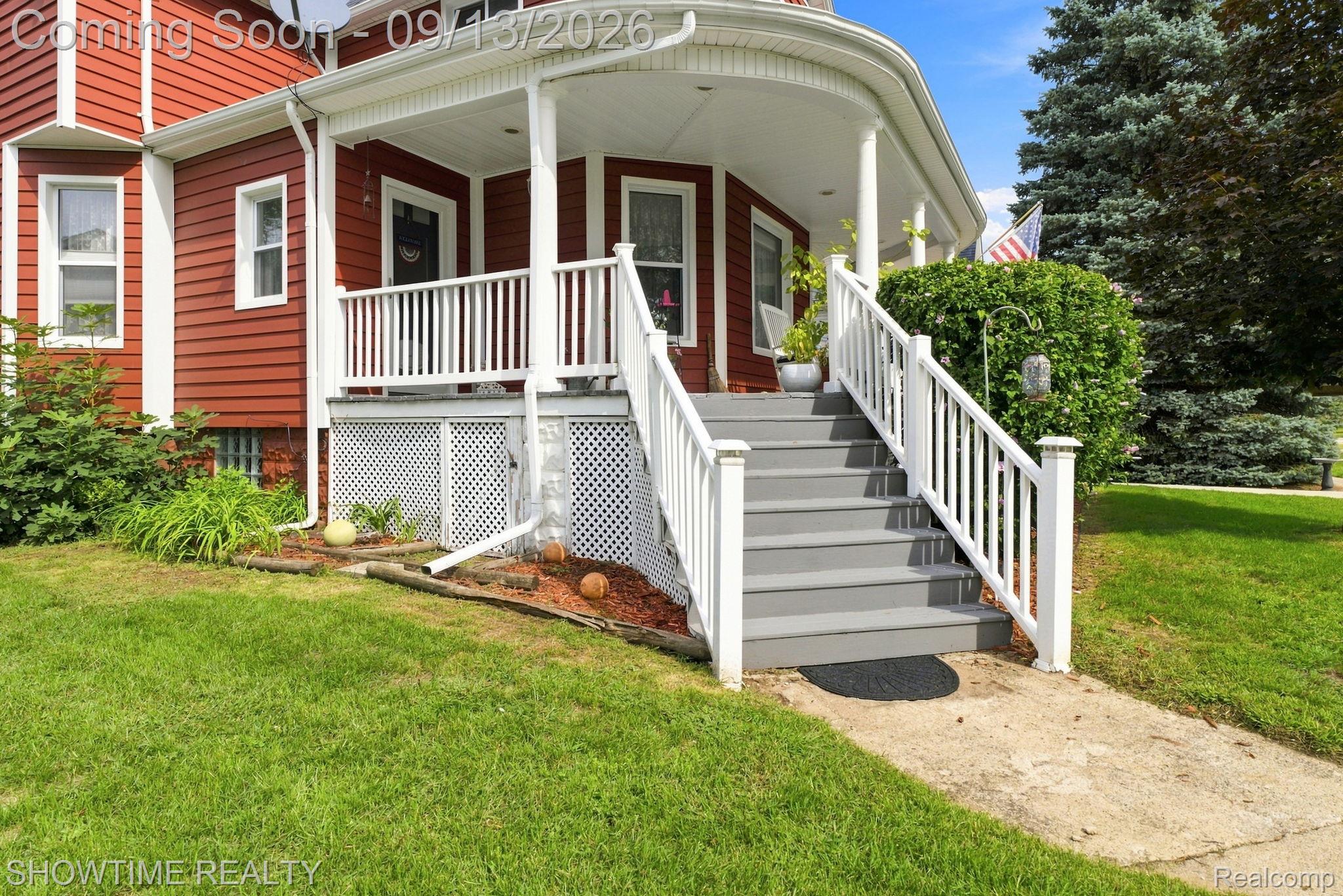 1513 Saint Clair Boulevard