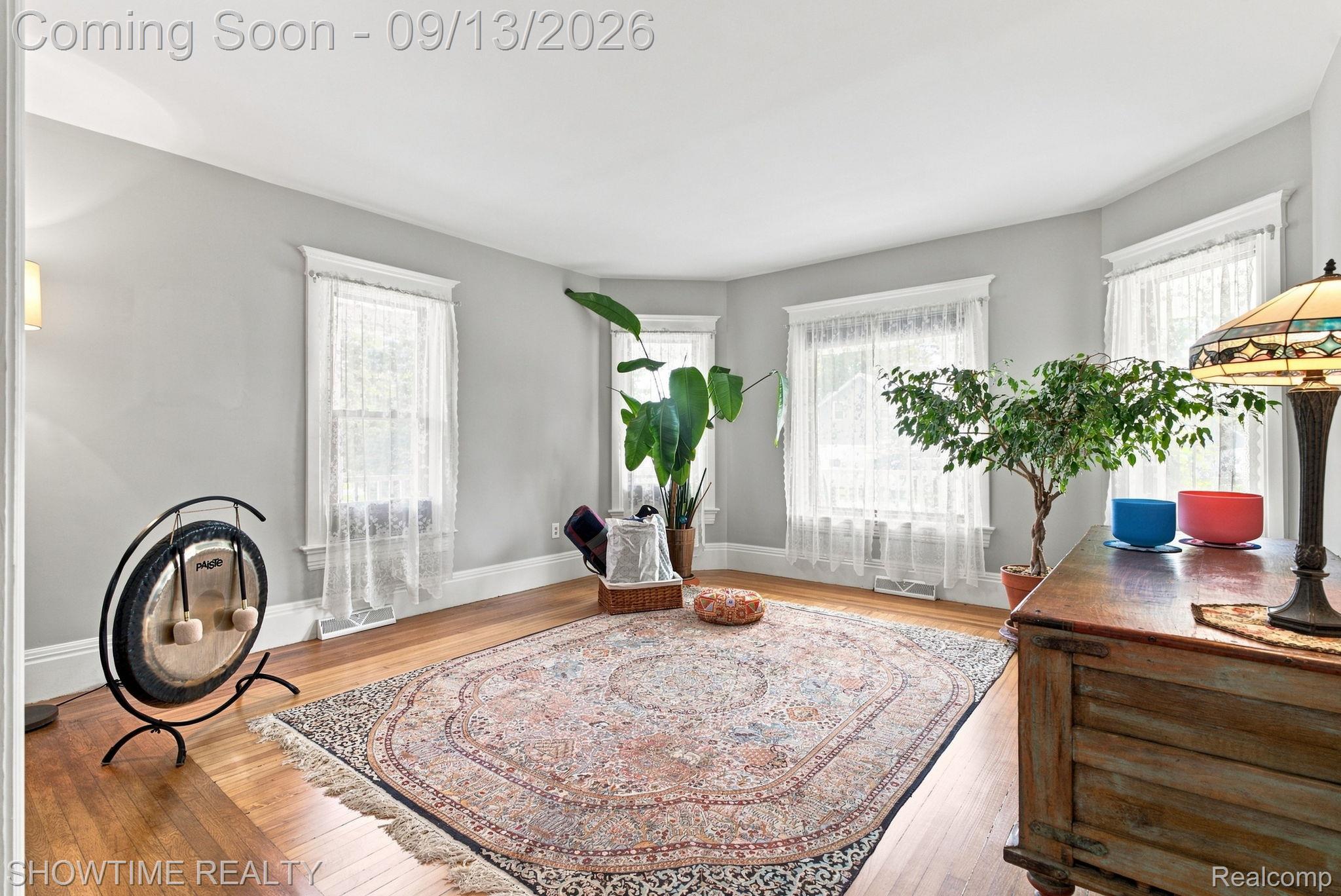 1513 Saint Clair Boulevard