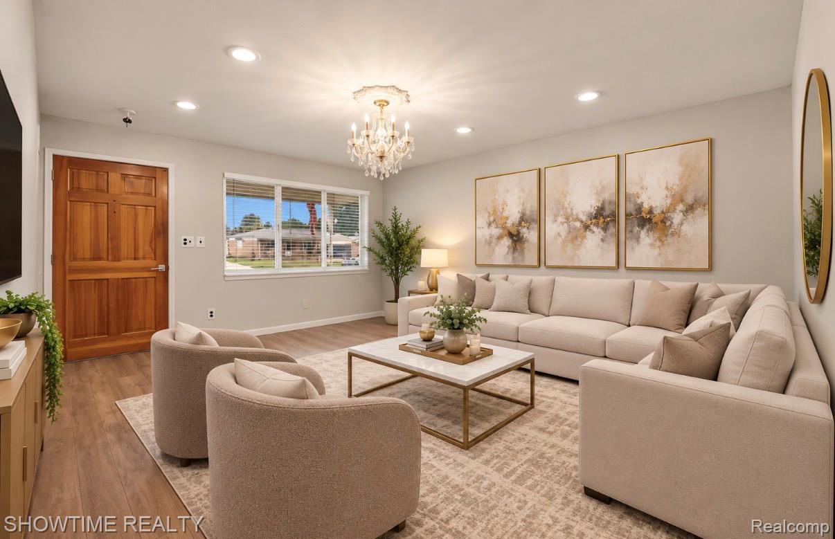 4922 Sanford Drive