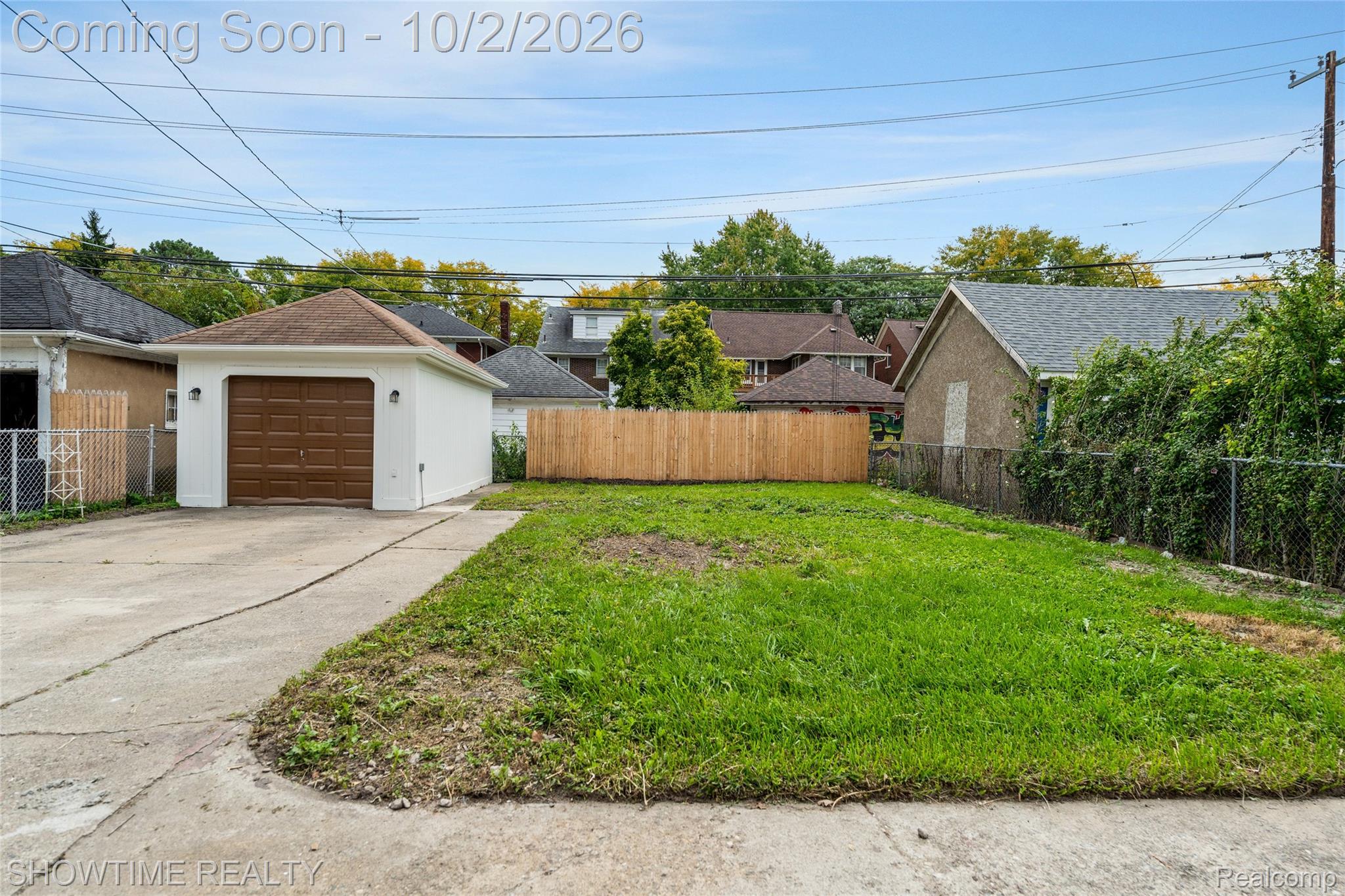 2437 Longfellow Street