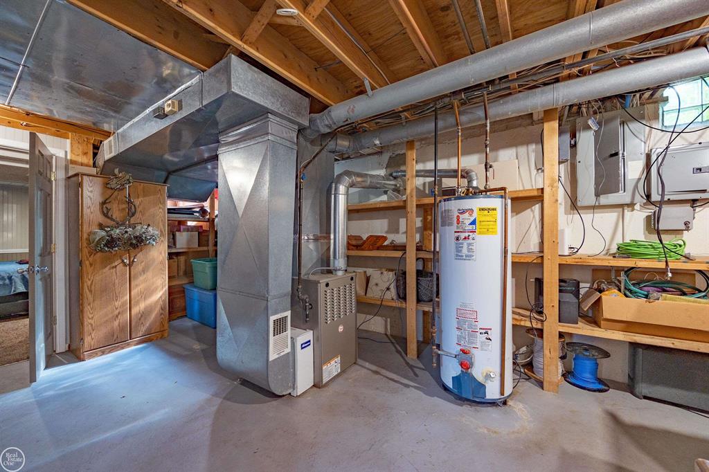 8993 Mary Ann Avenue