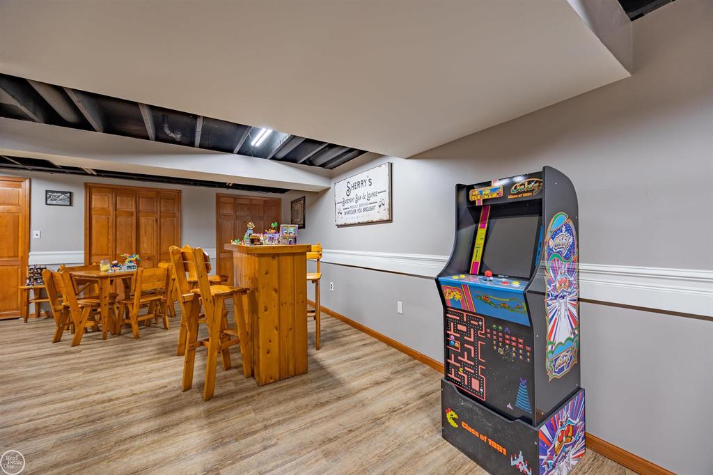 8993 Mary Ann Avenue