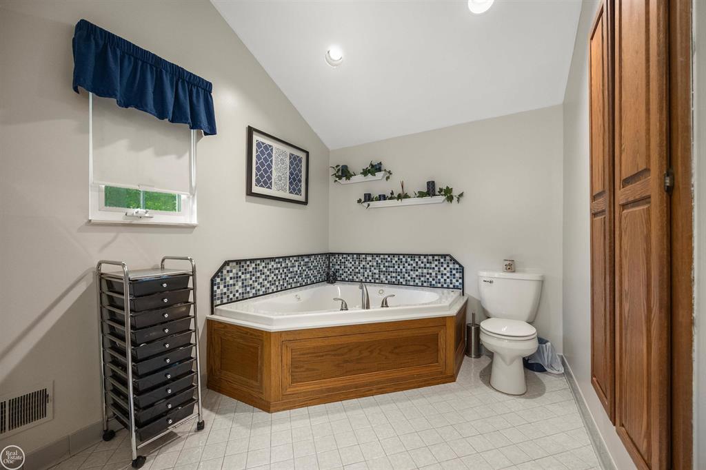 8993 Mary Ann Avenue