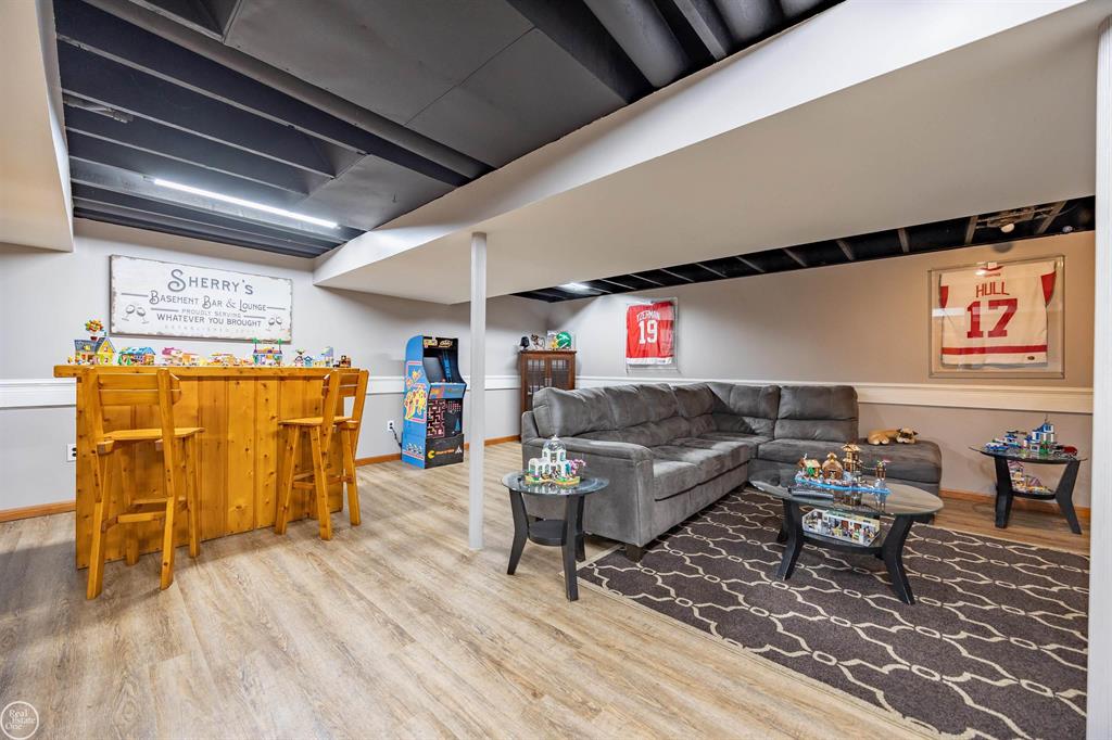 8993 Mary Ann Avenue