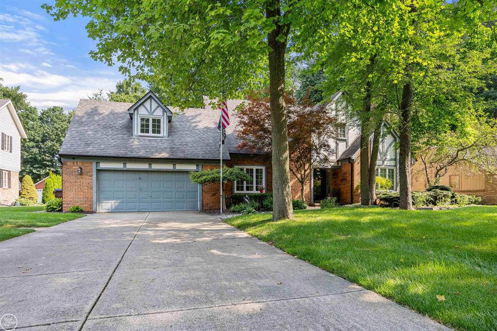 8993 Mary Ann Avenue