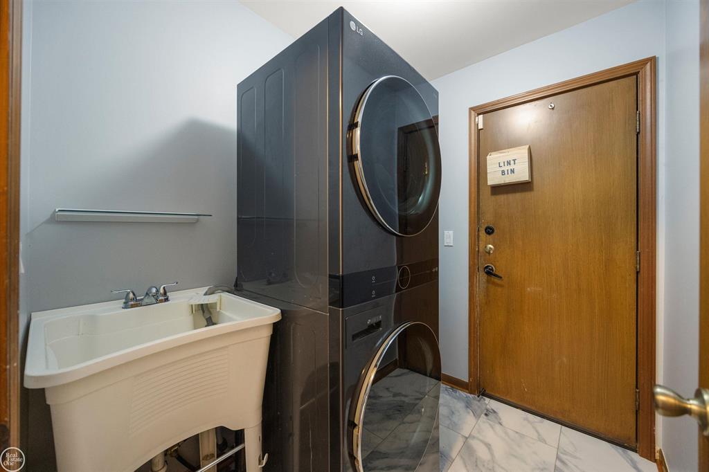 8993 Mary Ann Avenue