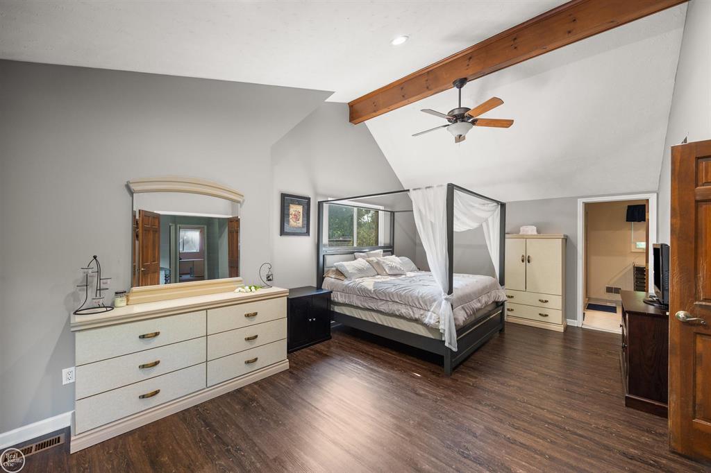 8993 Mary Ann Avenue