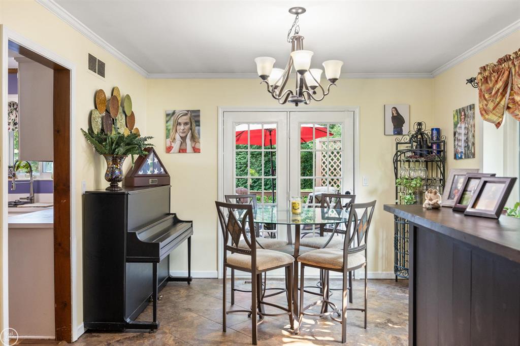 8993 Mary Ann Avenue