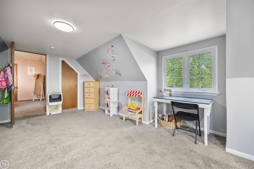 8993 Mary Ann Avenue