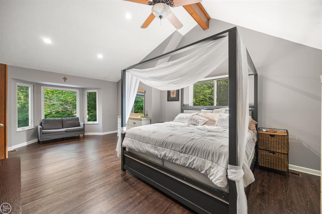 8993 Mary Ann Avenue