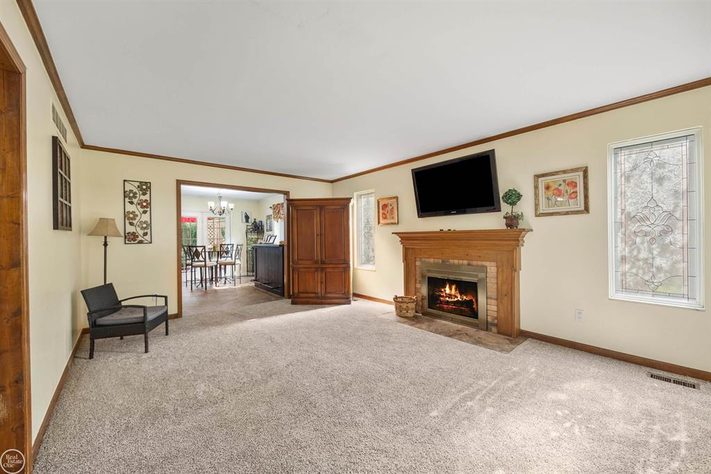 8993 Mary Ann Avenue