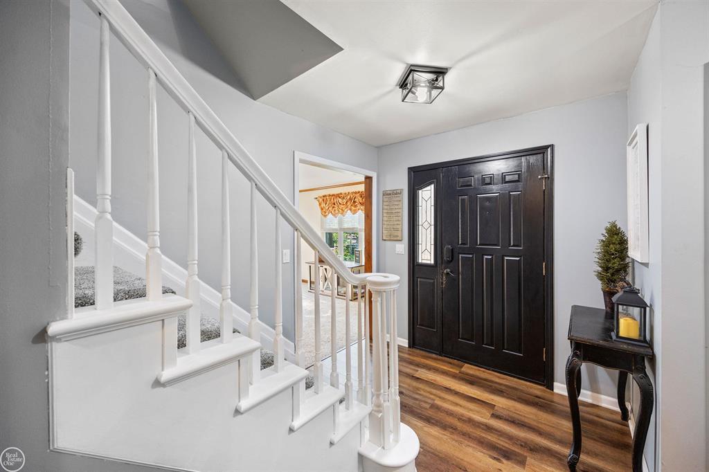 8993 Mary Ann Avenue