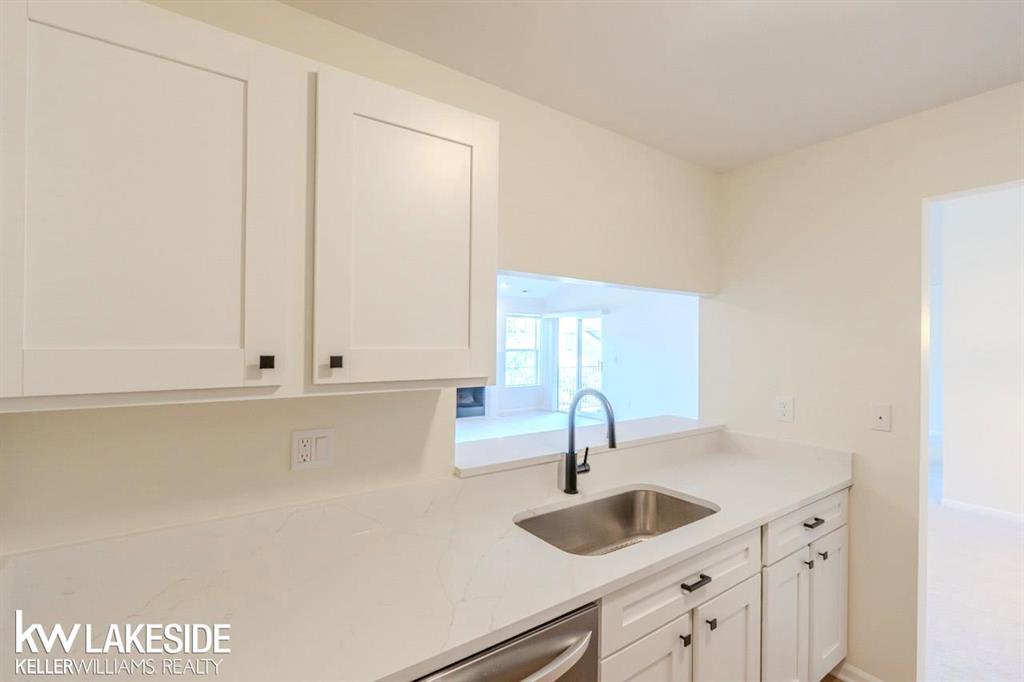 16508 Glenpointe Drive