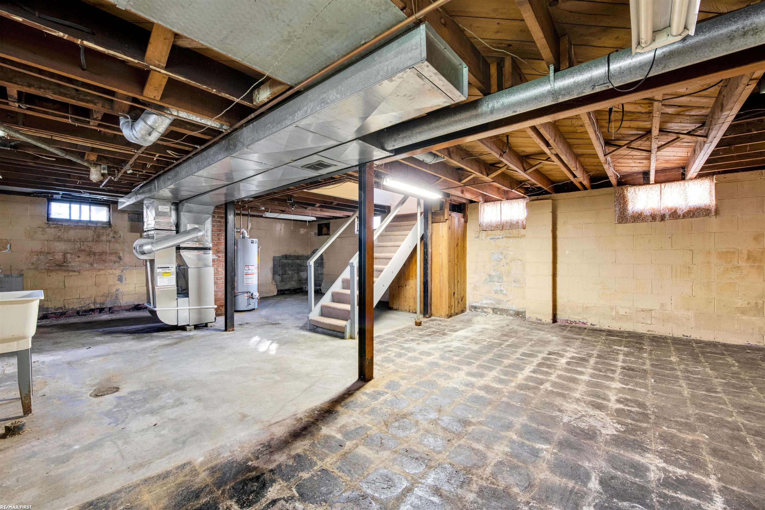 605 Allen Street