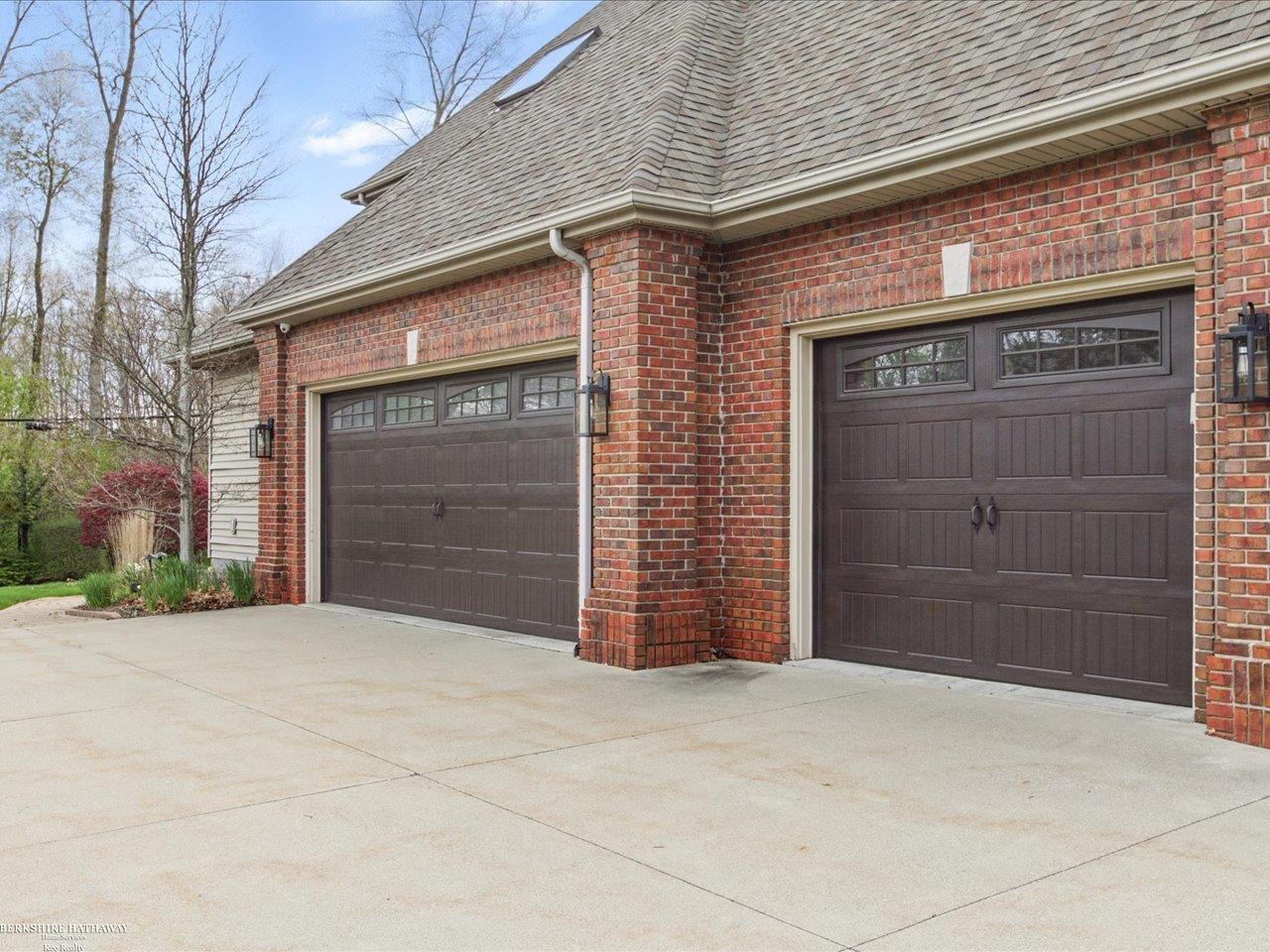 2849 Shorewood Boulevard