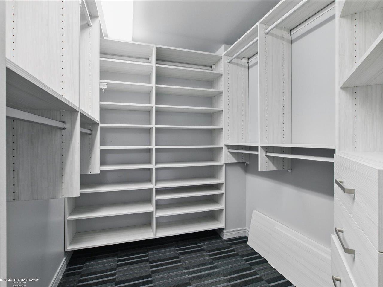 2849 Shorewood Boulevard