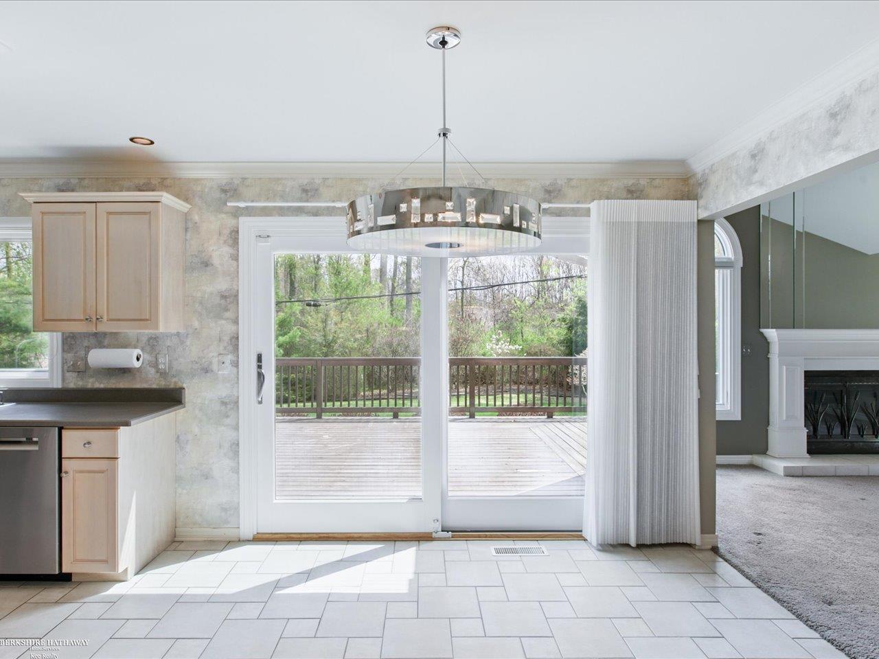 2849 Shorewood Boulevard