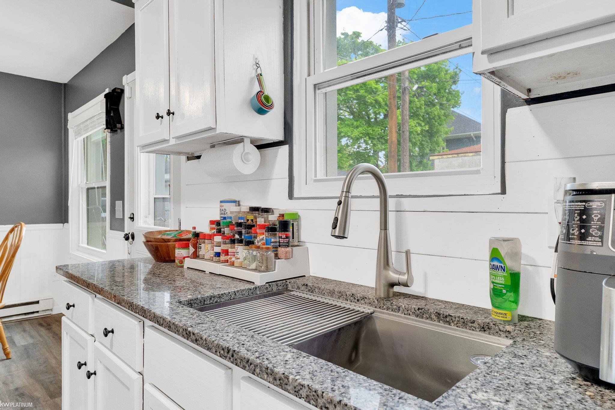 3444 Maple Street Street