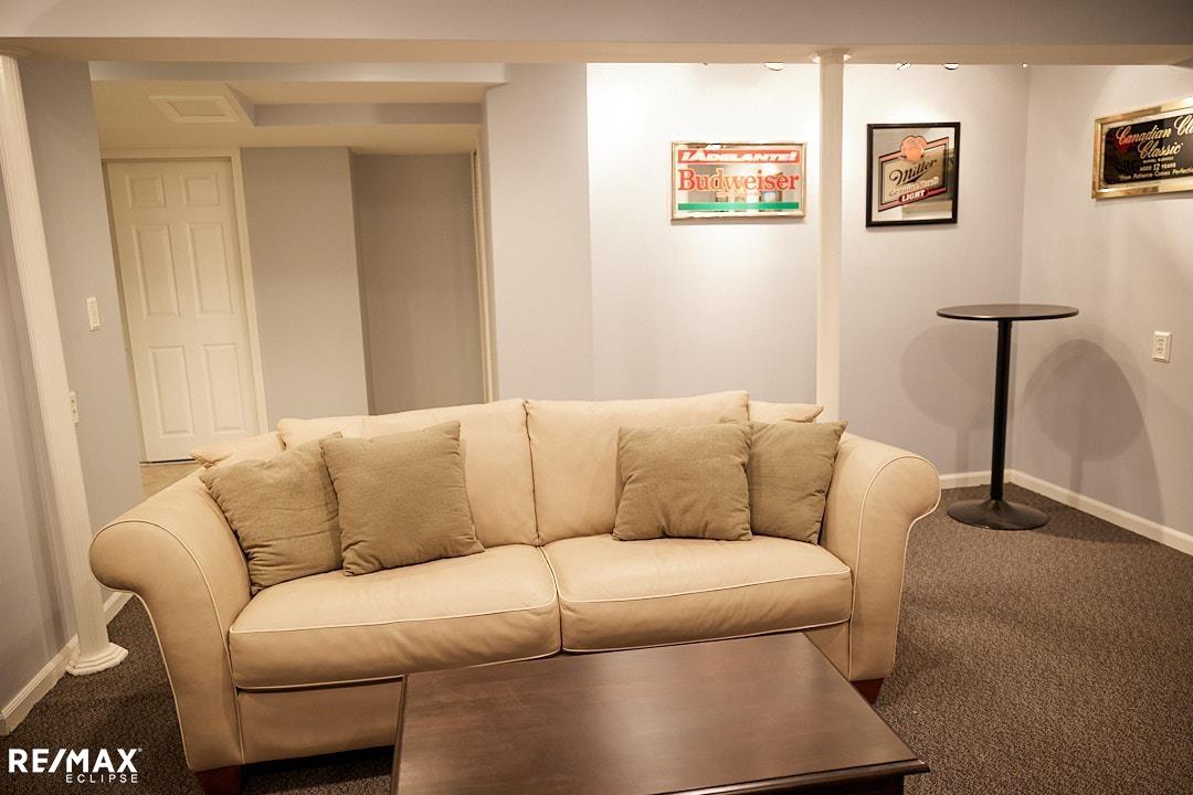 18550 Willowridge Ln