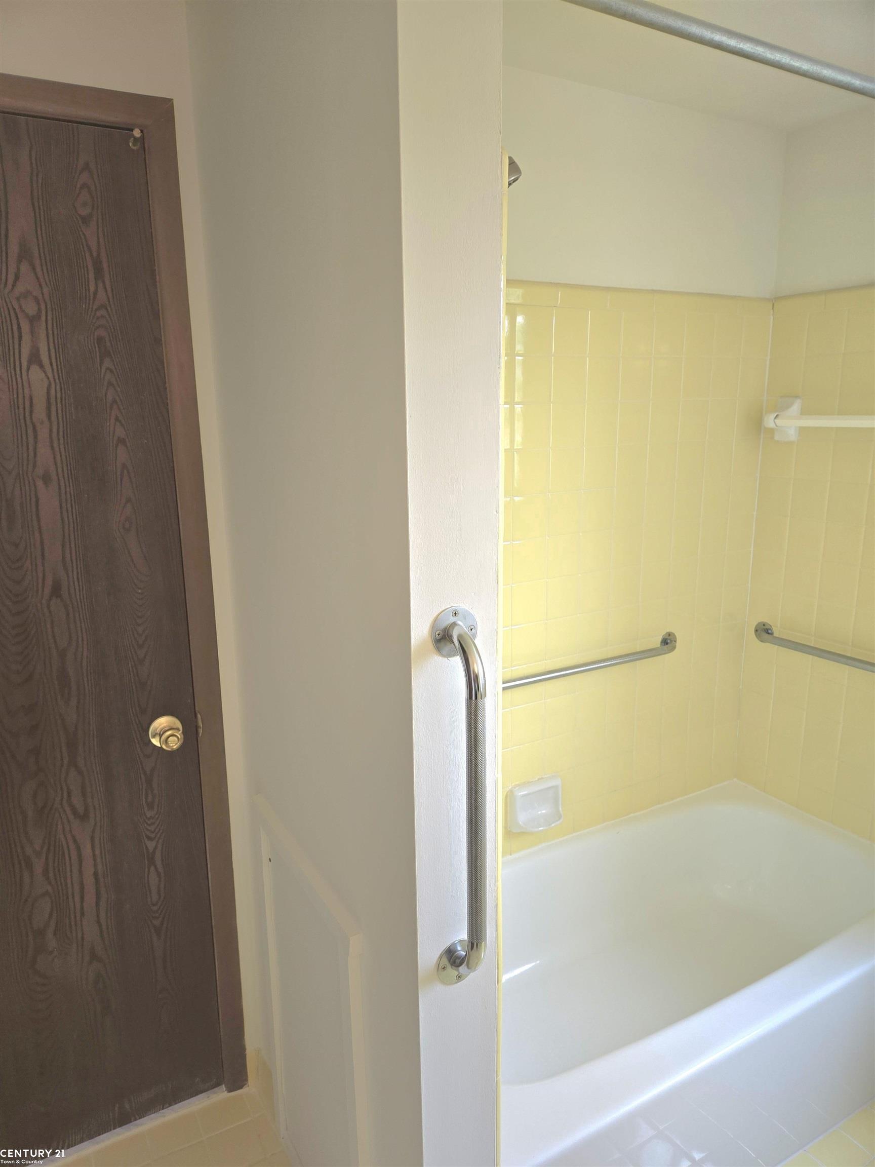 37742 Evergreen Dr Drive